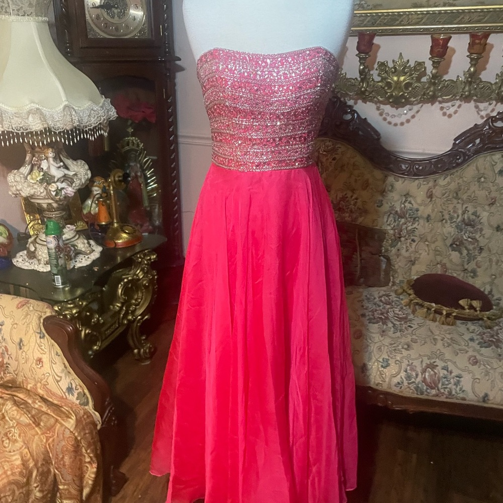 Strapless pink Gown with Glitter Bodice